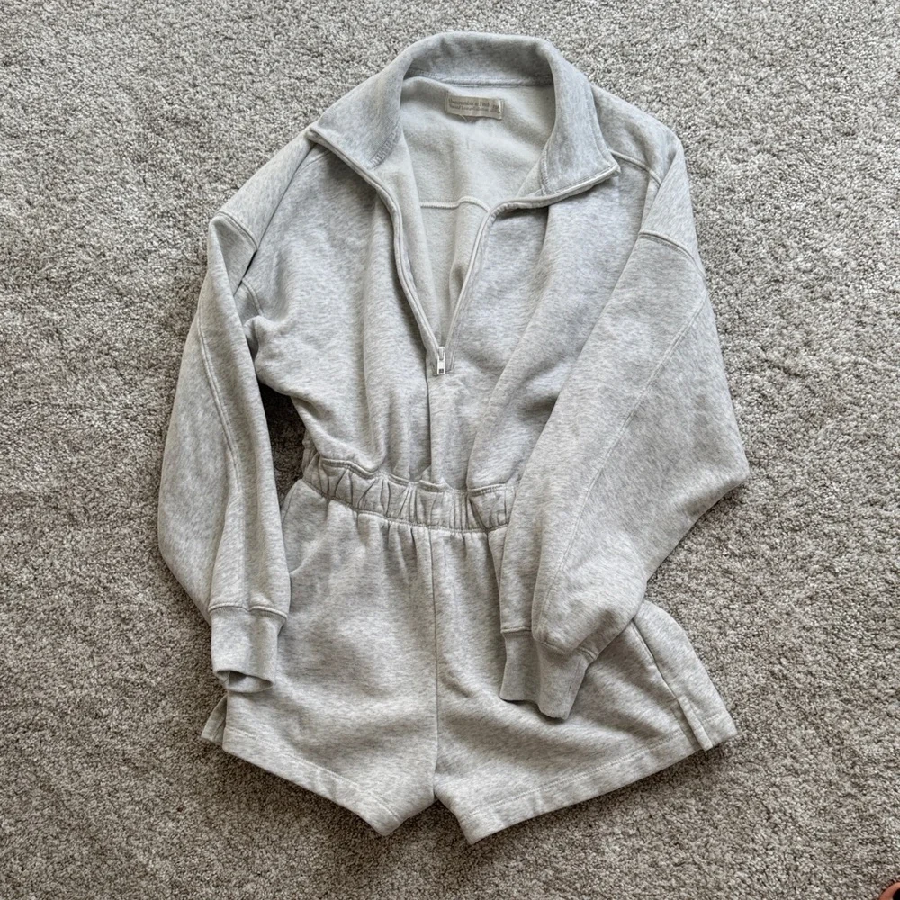 Gray Zip-Up Romper - Picture 1 of 2